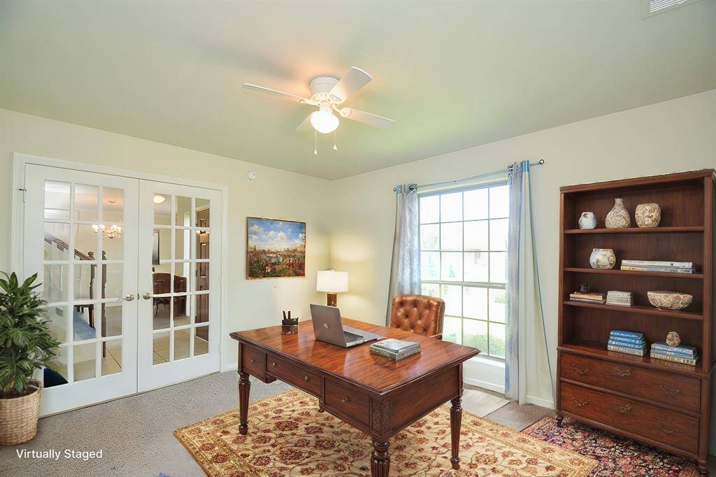 Virtually staged study - could be 5th bedroom (has closet)