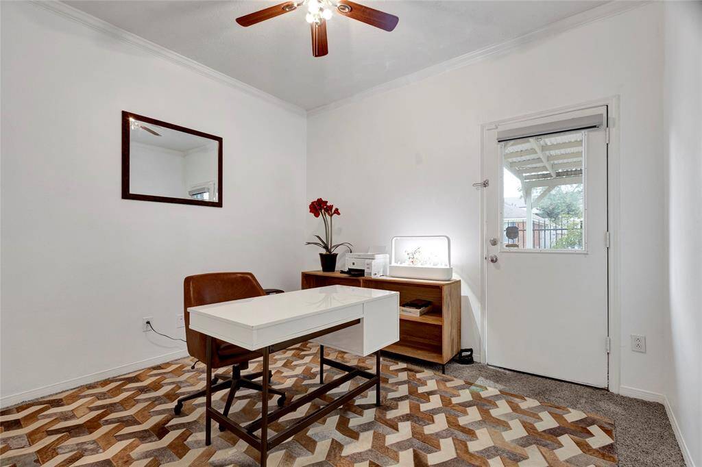 2nd bedroom with access to the covered patio
