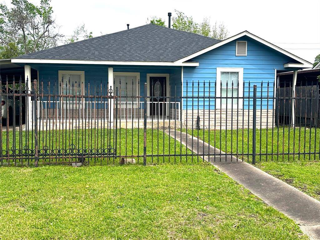 7607 Joplin St.
