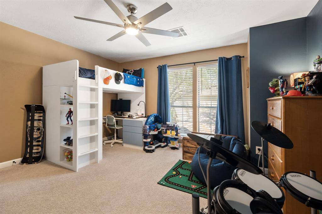 The fourth back facing bedroom also is a great size and can fit plenty of furniture.