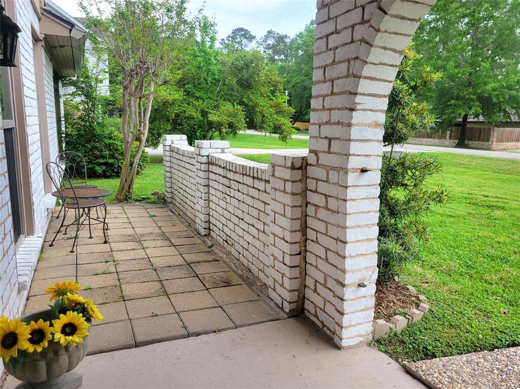 A sitting area off the front porch.
