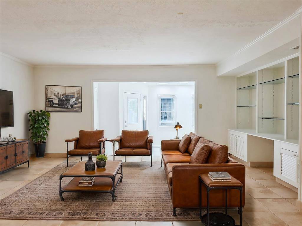 The ideal open concept floor plan [virtually staged]