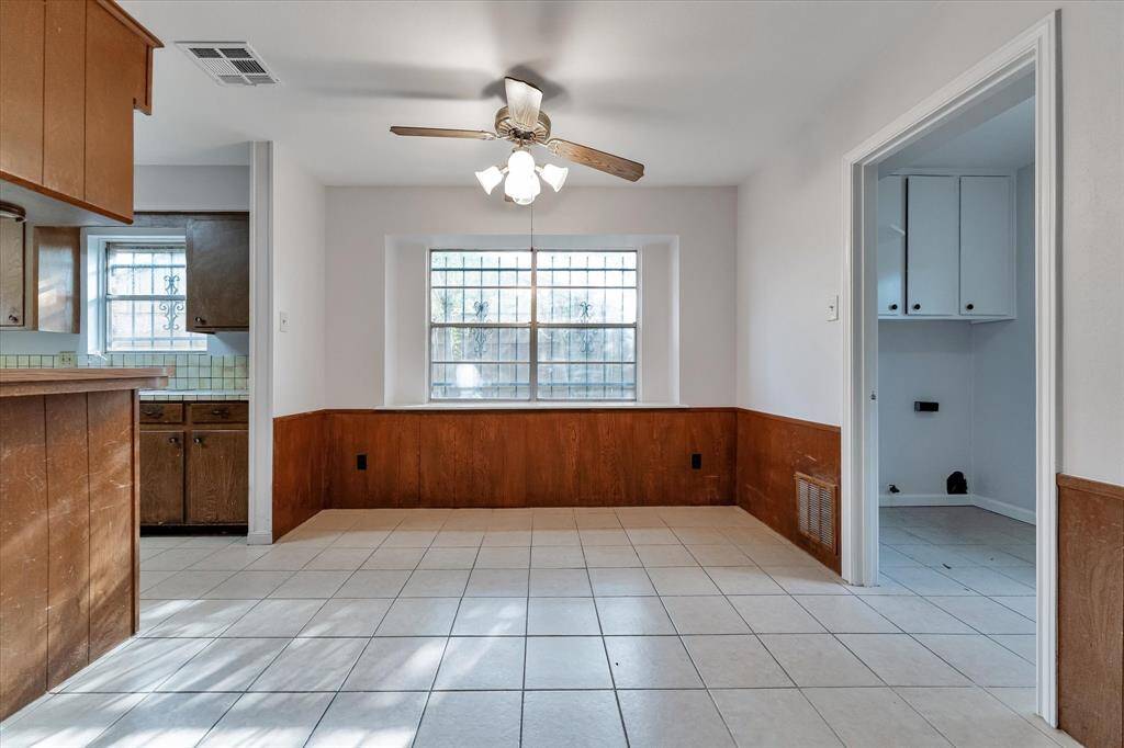 Breakfast Nook