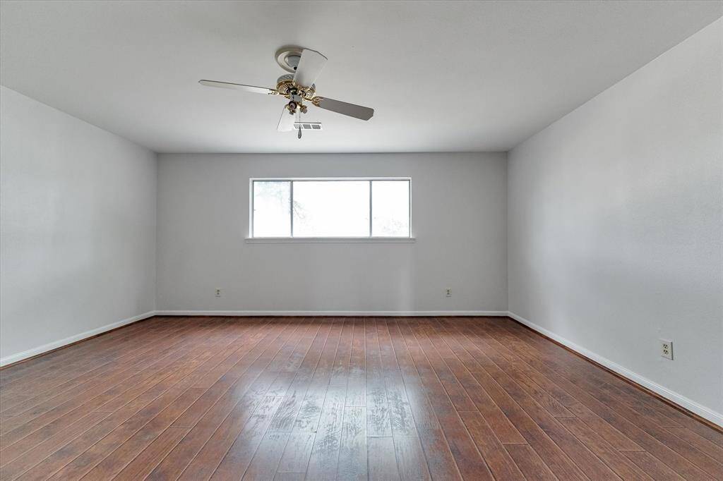 2nd Floor Primary Bedroom