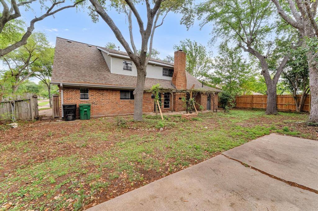 Huge Backyard with RV Pad and utility connections