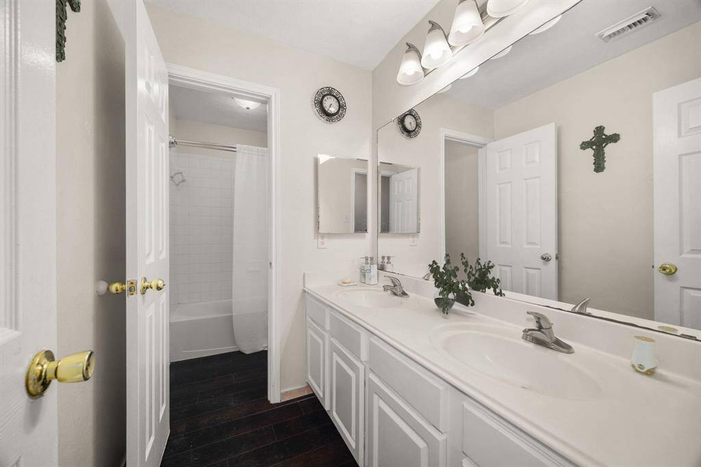 Virtual Staging