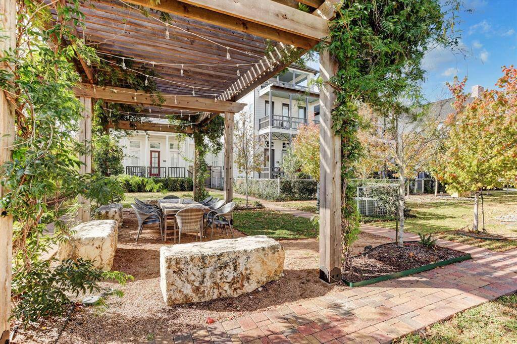 With plenty of quaint spots to entertain