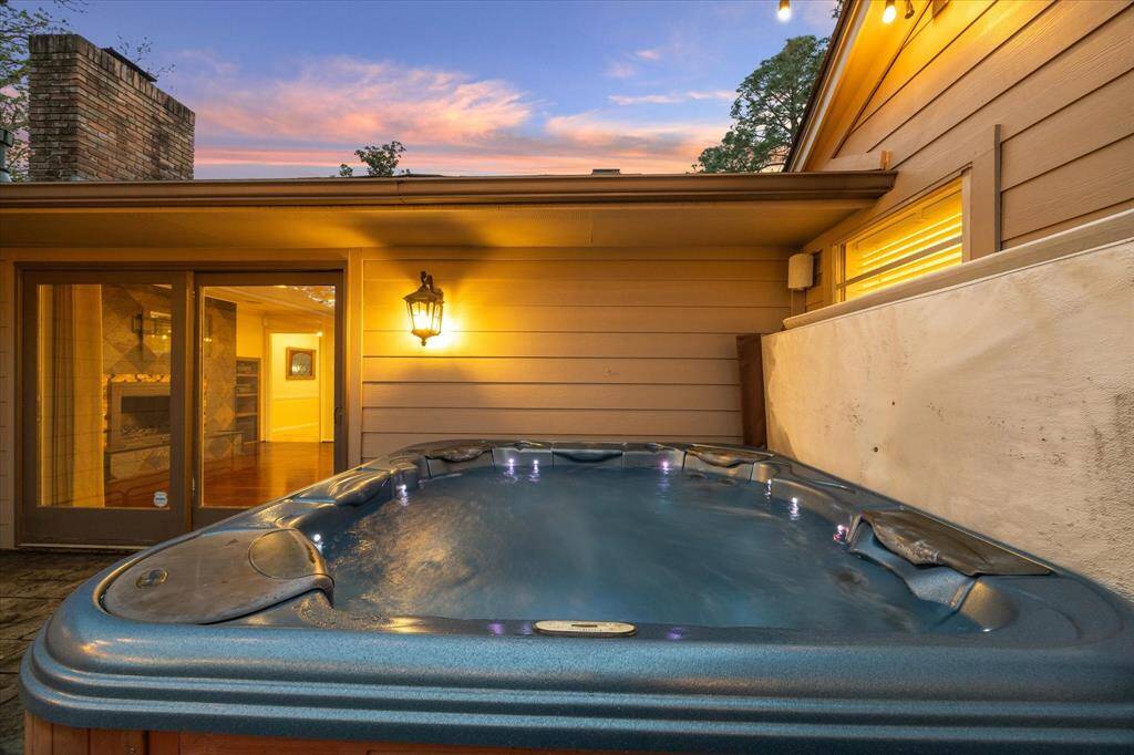 Bullfrog hot tub with pumps replaced 2023.
