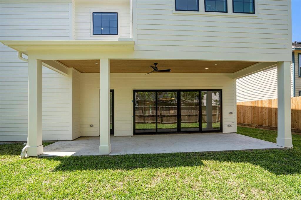 Door on the left has direct access to the downstairs powder room.