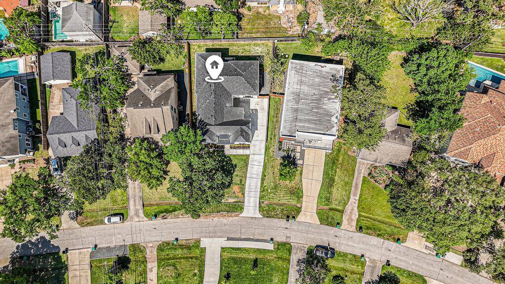Expansive lot and home.