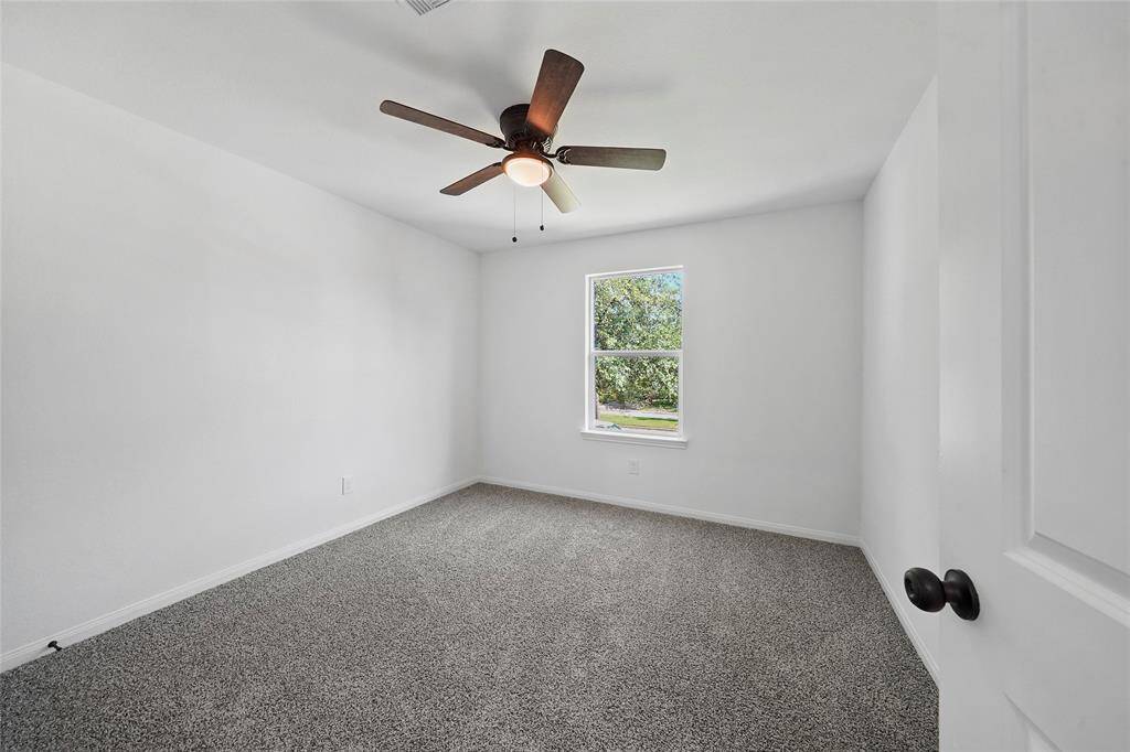 Bedroom 2 (2nd floor)