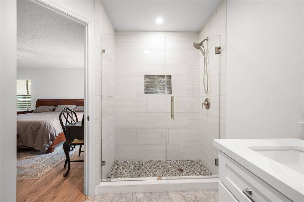 Primary Shower