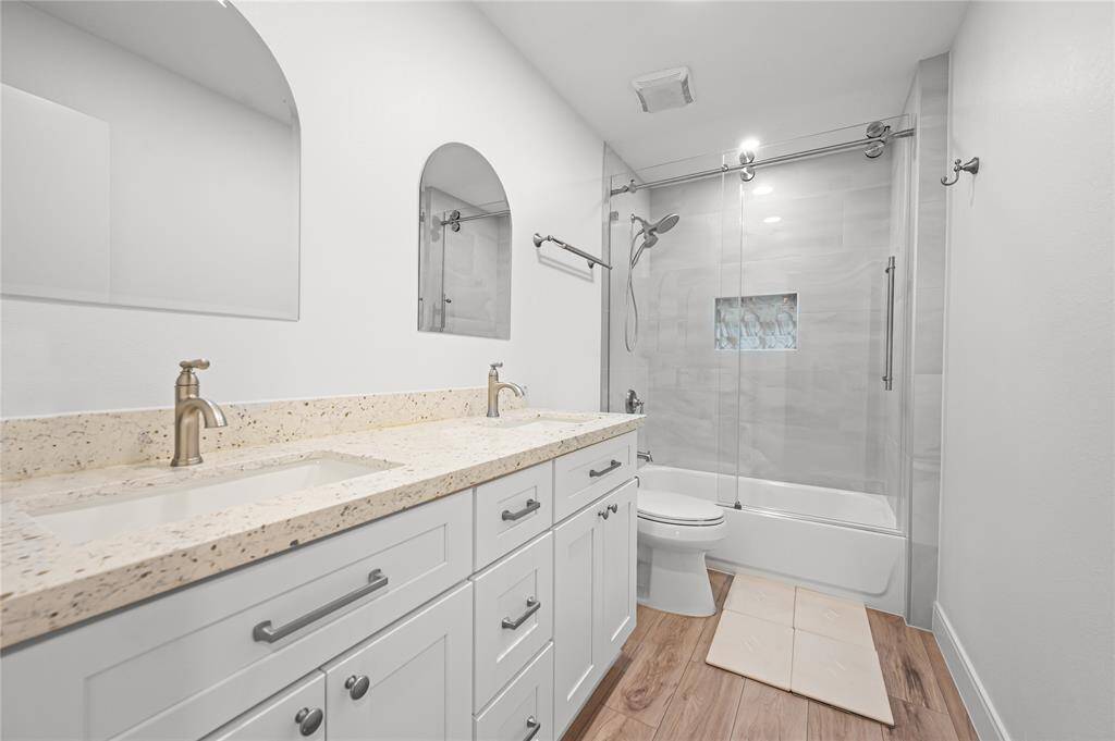 Secondary Bathroom 3