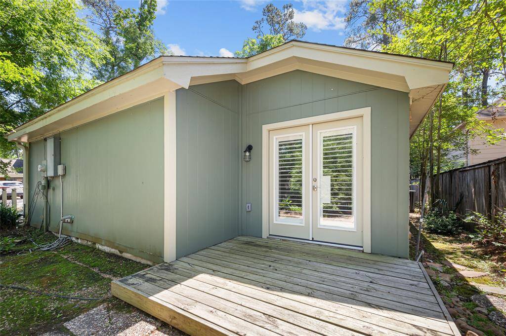 An additional patio can be found off the primary bedroom.