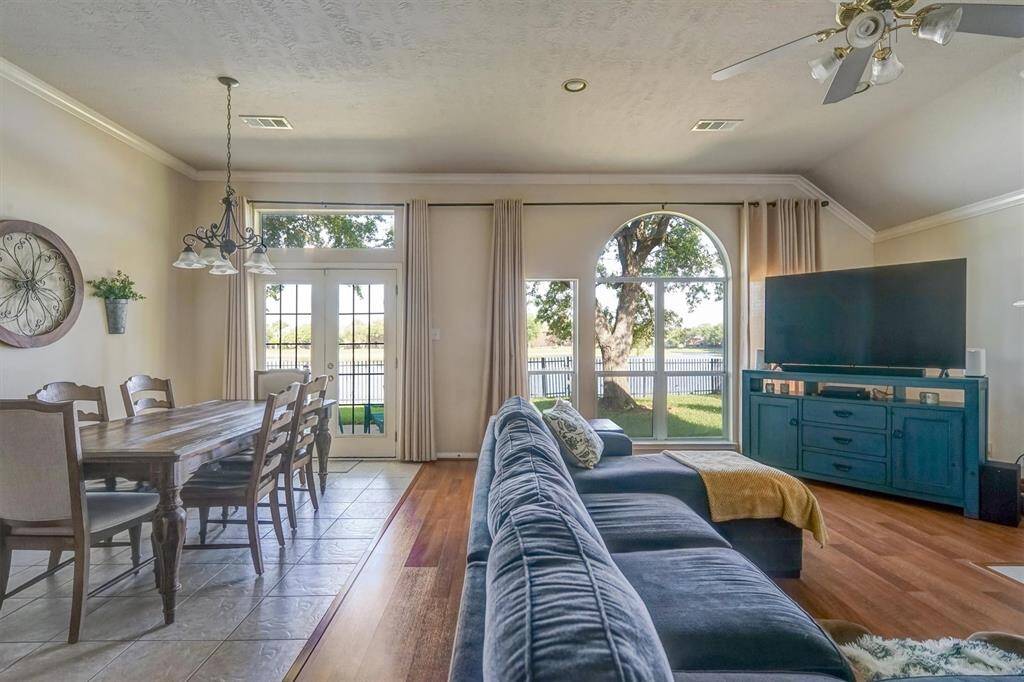 A beautifully maintained single-family home featuring 3 spacious bedrooms, 2 full bathrooms, and one convenient half bath. An additional library room offers flexibility as a potential fourth bedroom