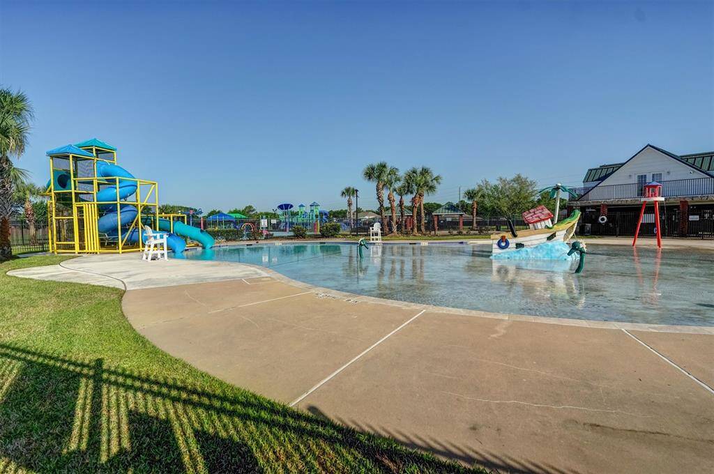 Splash park in community