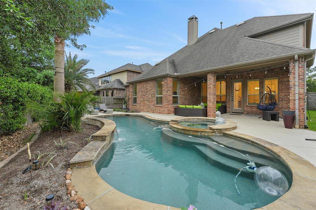 Beautiful pool & spa