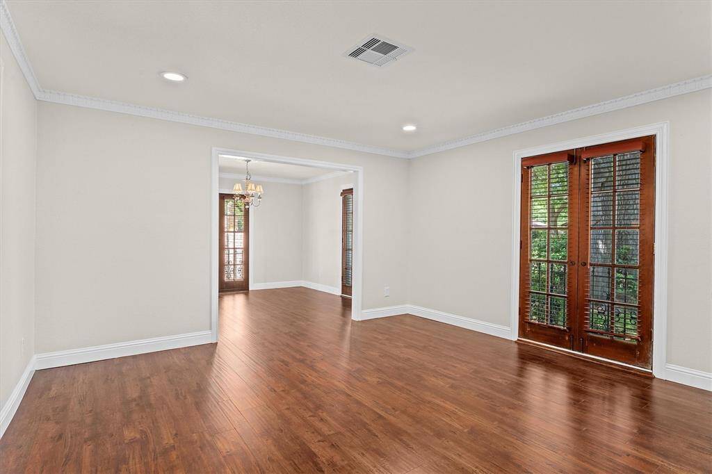 Flexible floorplan