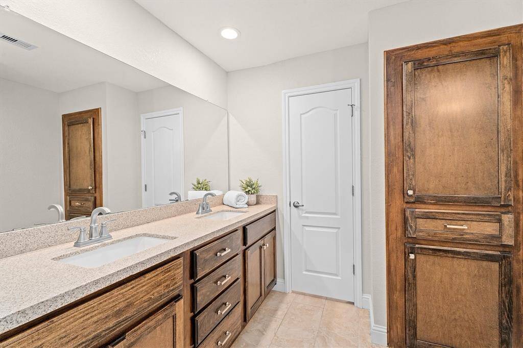Full Secondary Bathroom with Dual sinks & quartz counters