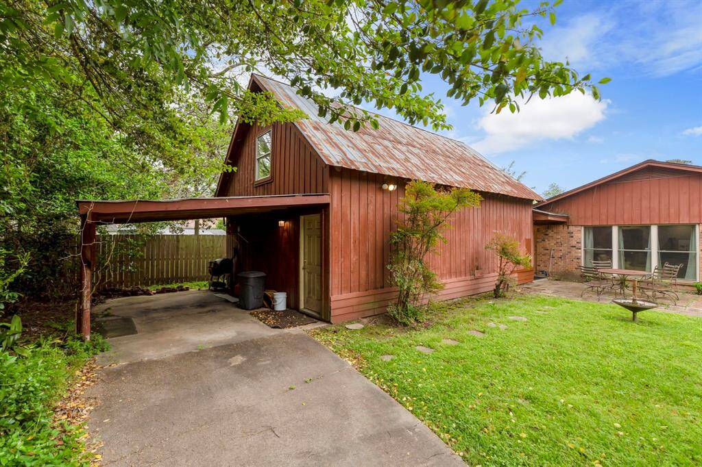 Detached carport and shop