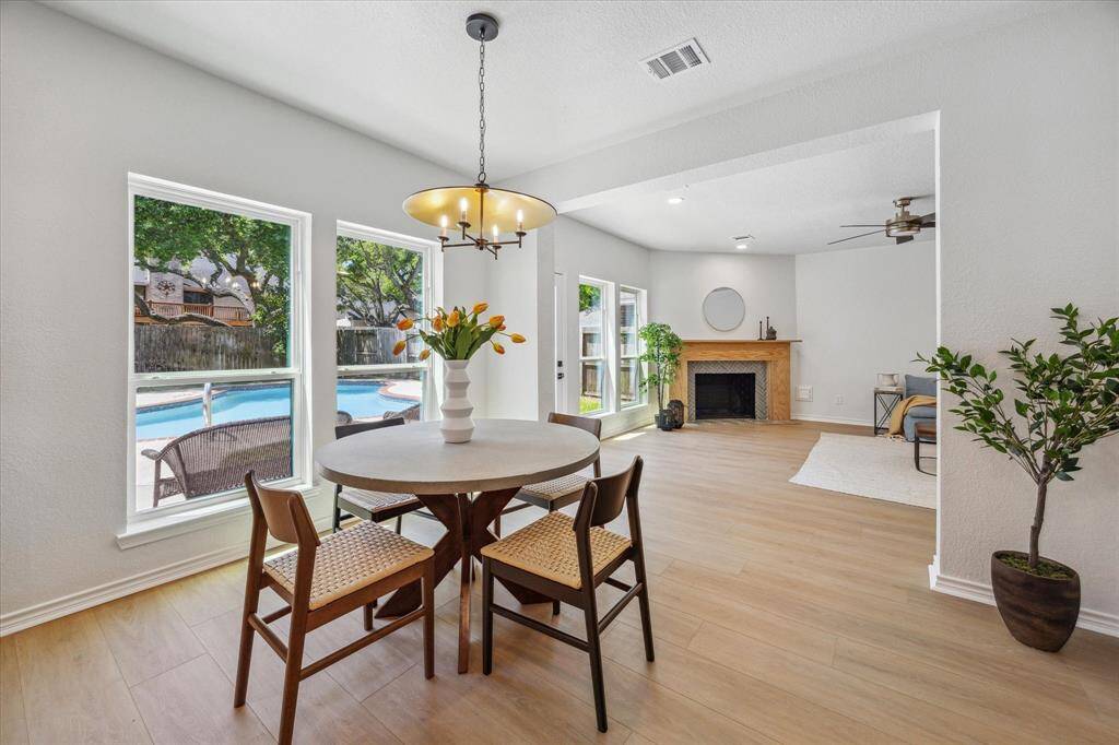 The breakfast area is a perfect place to start your day!