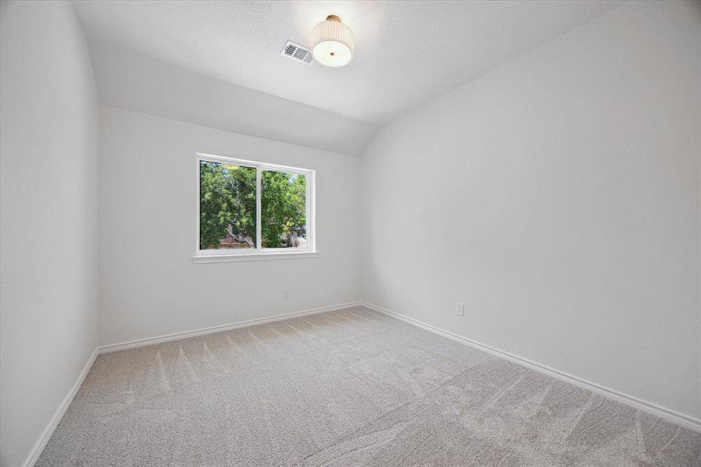 All bedrooms have new carpet.