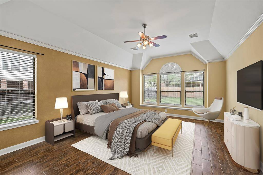 Experience comfort in this spacious primary bedroom. Virtually staged!!