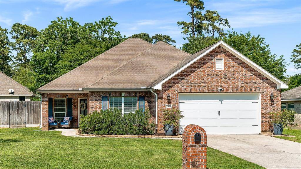 Welcome home to Walden on Lake Conroe!
