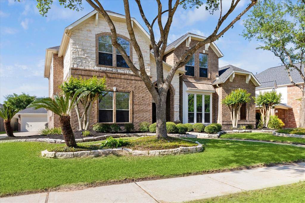 Lush landscaping in 2025 & sprinkler system