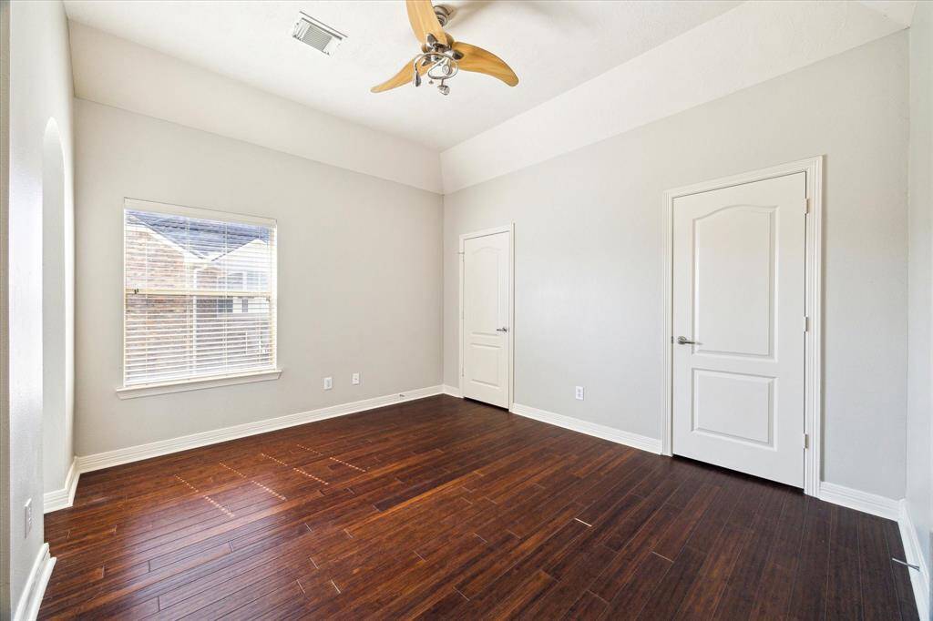Third bedroom up w walk-in closet & designer celling fan