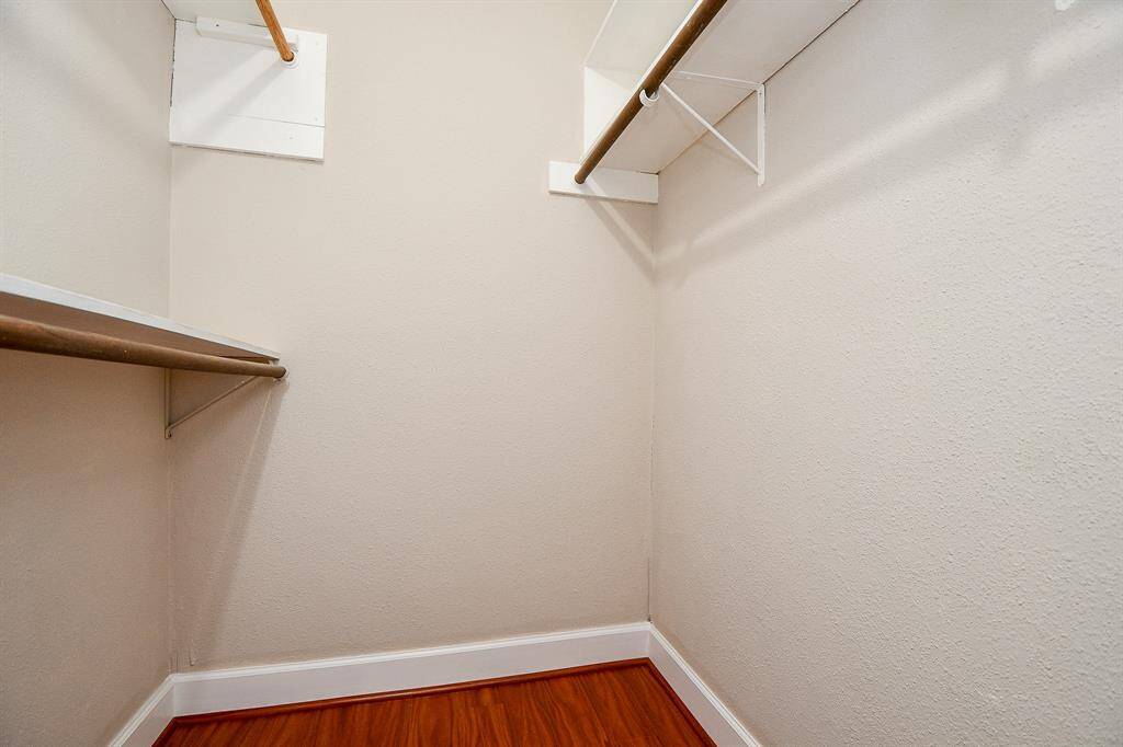 Walk in closet
