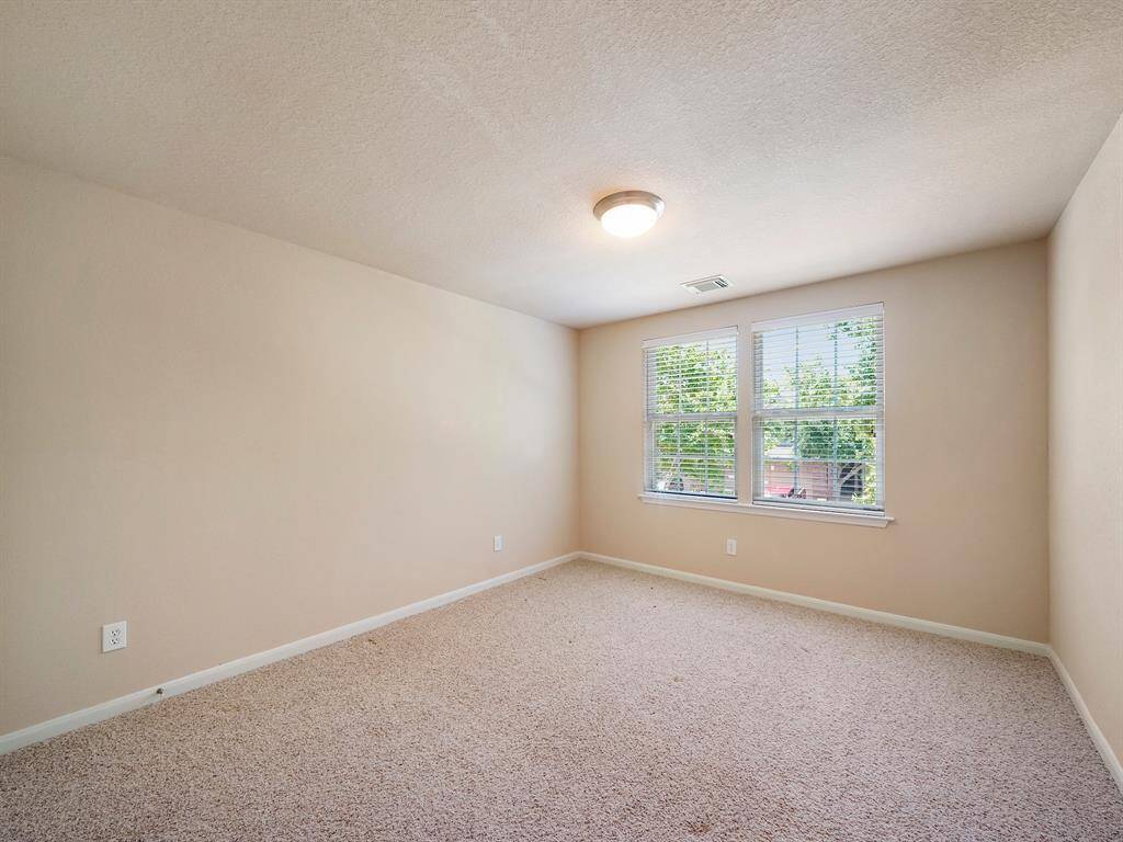 4th bedroom up
