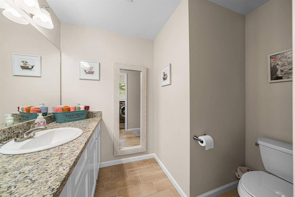 Previously mentioned half bath.