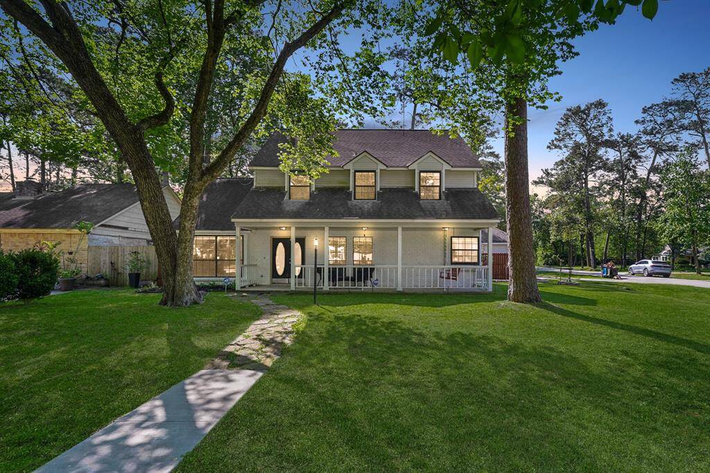 Welcome to 13502 Pine Drive! This home offers 2,464 sqft of living space, 5 bedrooms, 2.5 bathrooms and a grand living room.