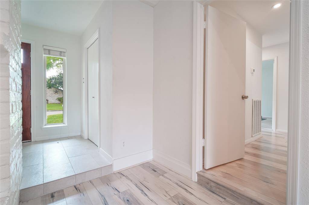 Back to the front of the house! this is the taken from the living are leading into the bedrooms and bathrooms.