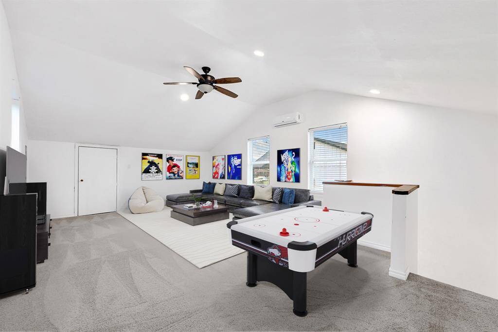 flex space / apartment over garage