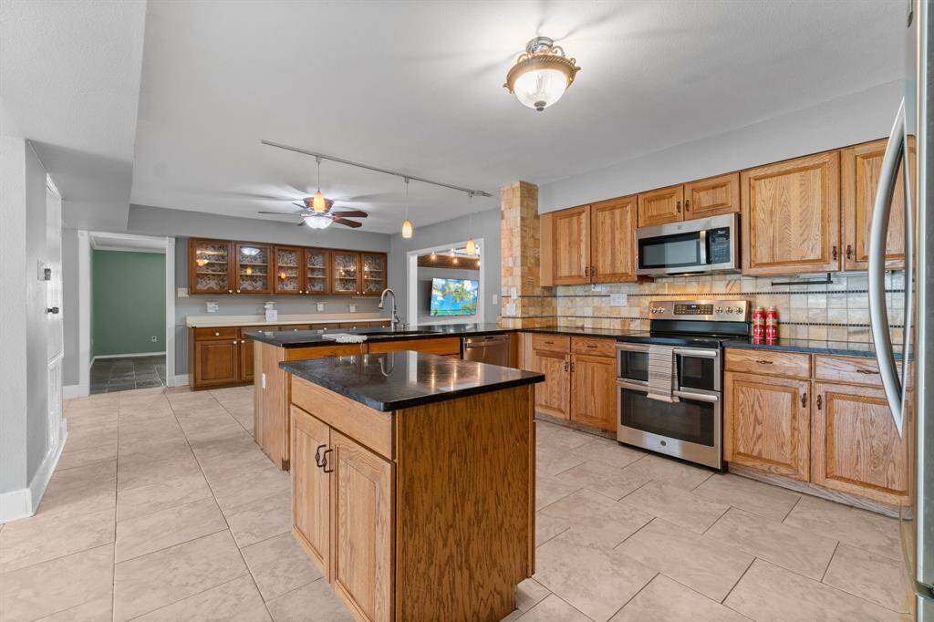 Open Kitchen