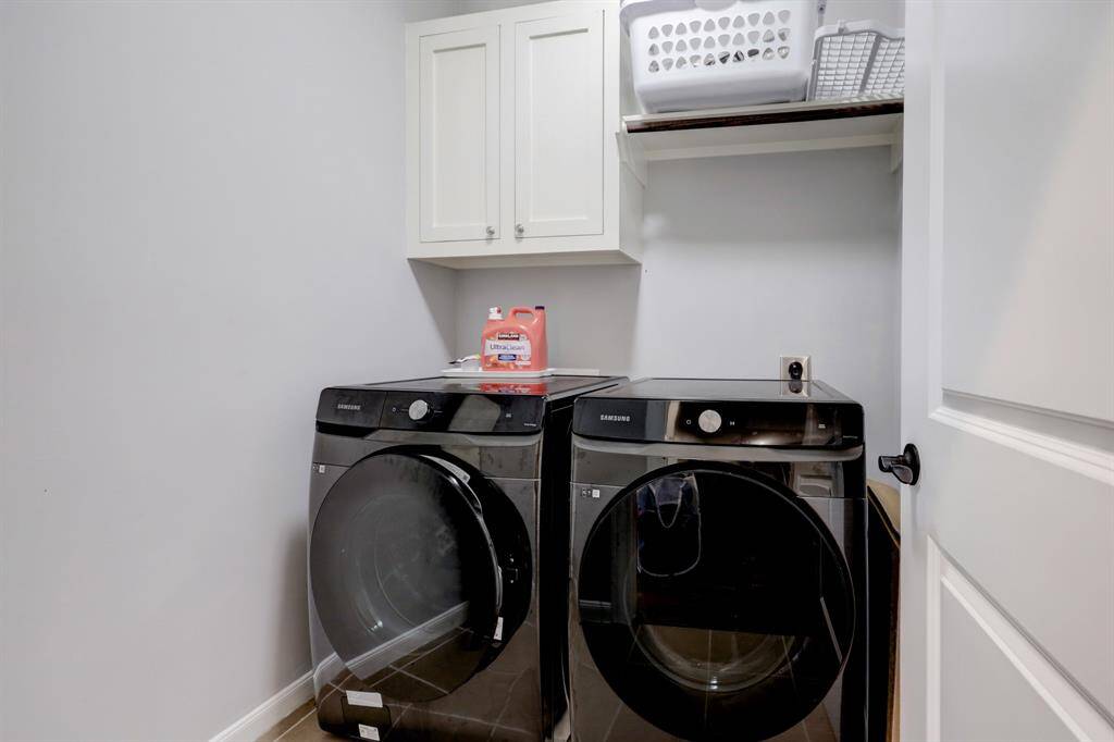 Laundry located on second floor.