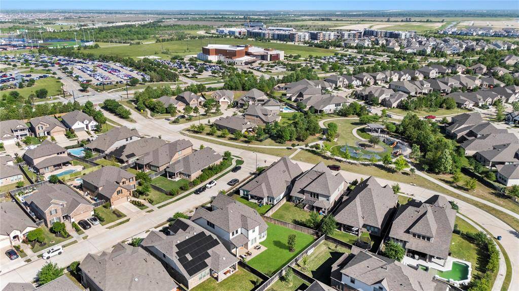 Enjoy the outdoors with Bridgeland Parks just steps away