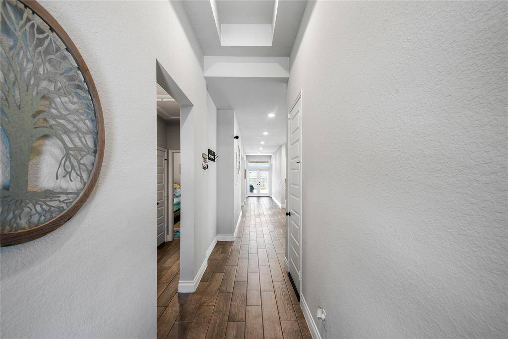 Long entryway