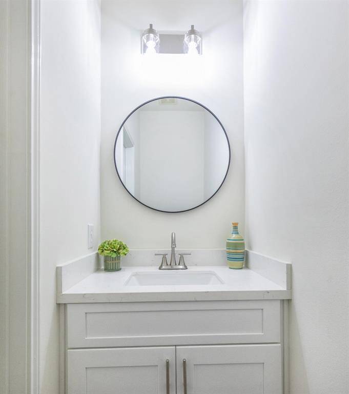 Downstairs guest bathroom