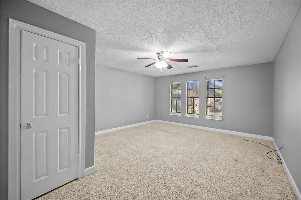 upstairs bedroom 2