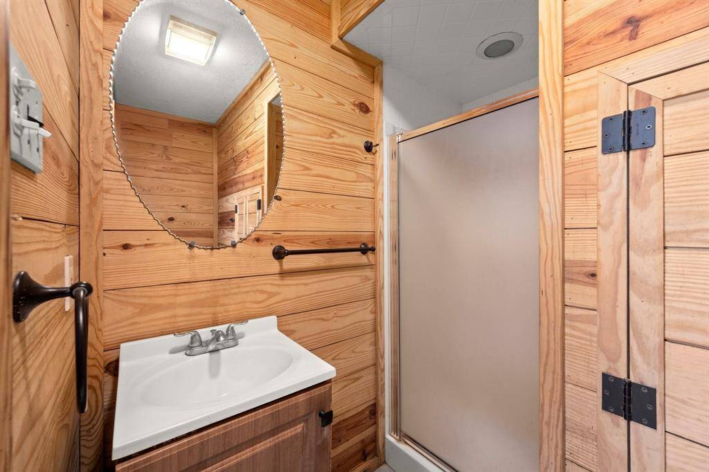 4th full bathroom in the garage