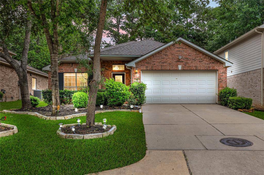 Excellent curb appeal on this well kept home in The Woodlands Village of Sterling Ridge. Nicely manicured yard (maintenance included), and a brand new roof. The home is situated at the cul-de-sac end of the street.
