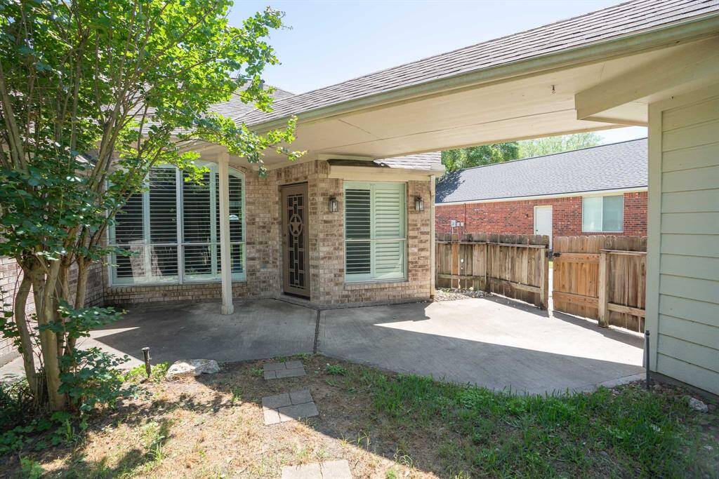 Breezeway / patio