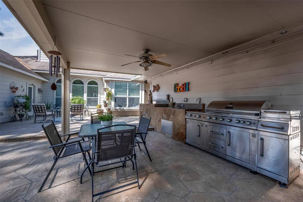 Sitting area with cover Patio