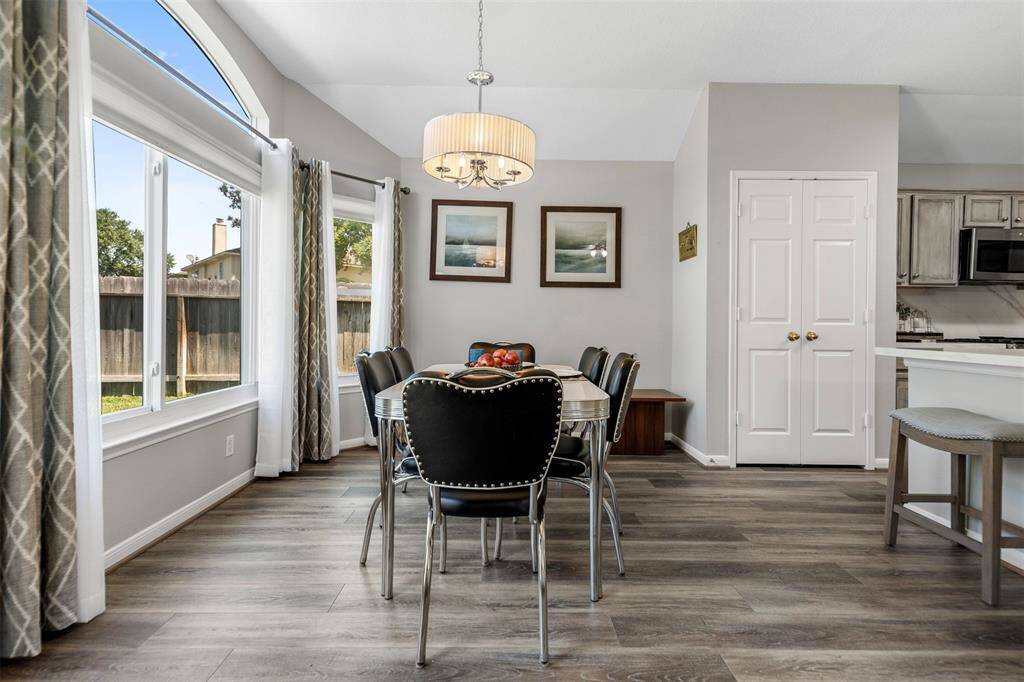 The breakfast area is such a perfect place to enjoy your morning coffee.