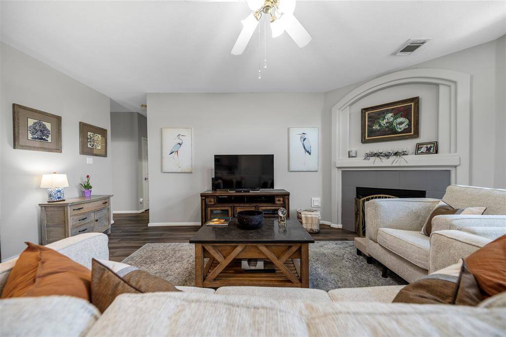 Spacious family room with fireplace