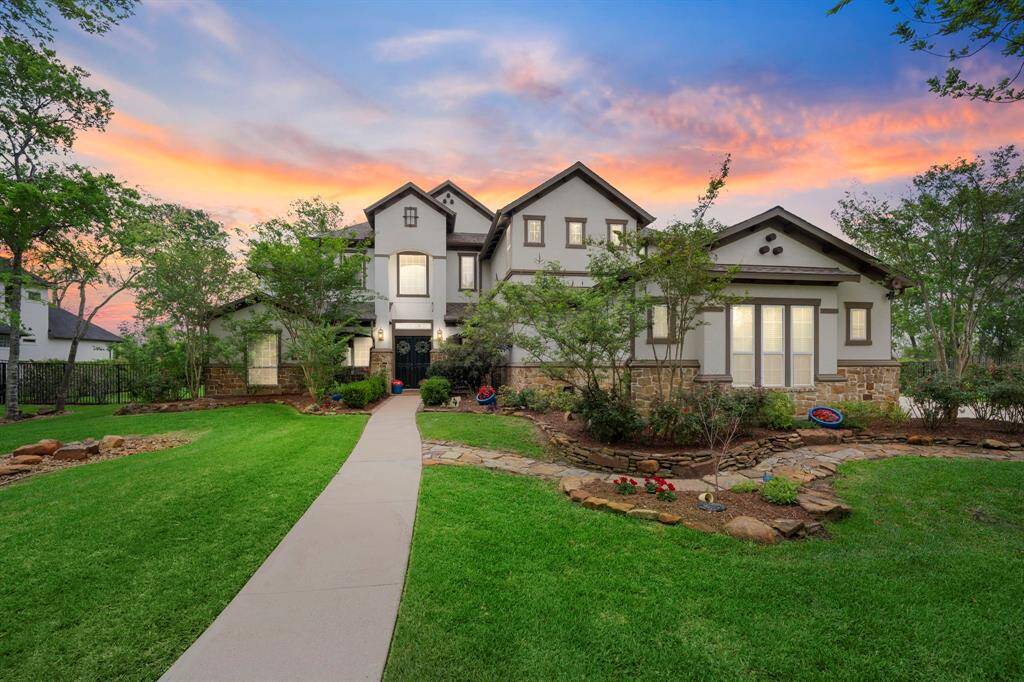 Welcome home to Bees Creek in Sienna!