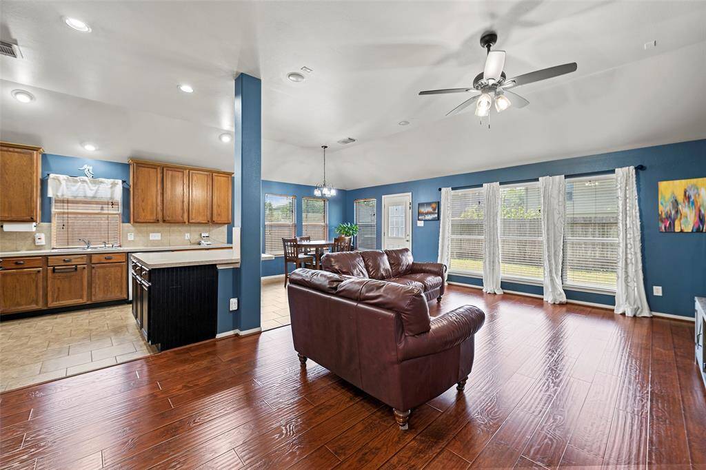 This view shows the open floor plan with easy access to the kitchen.